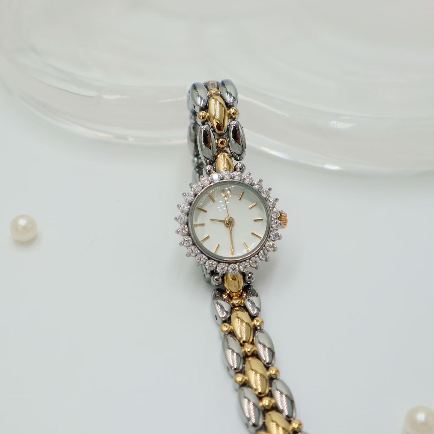 Vintage Two-Tone Crystal Bezel Ladies Dress Watch with Japanese Quartz Movement - Image 3