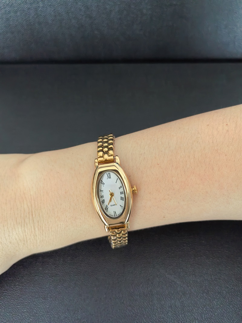 New Design Women Watch - Image 4