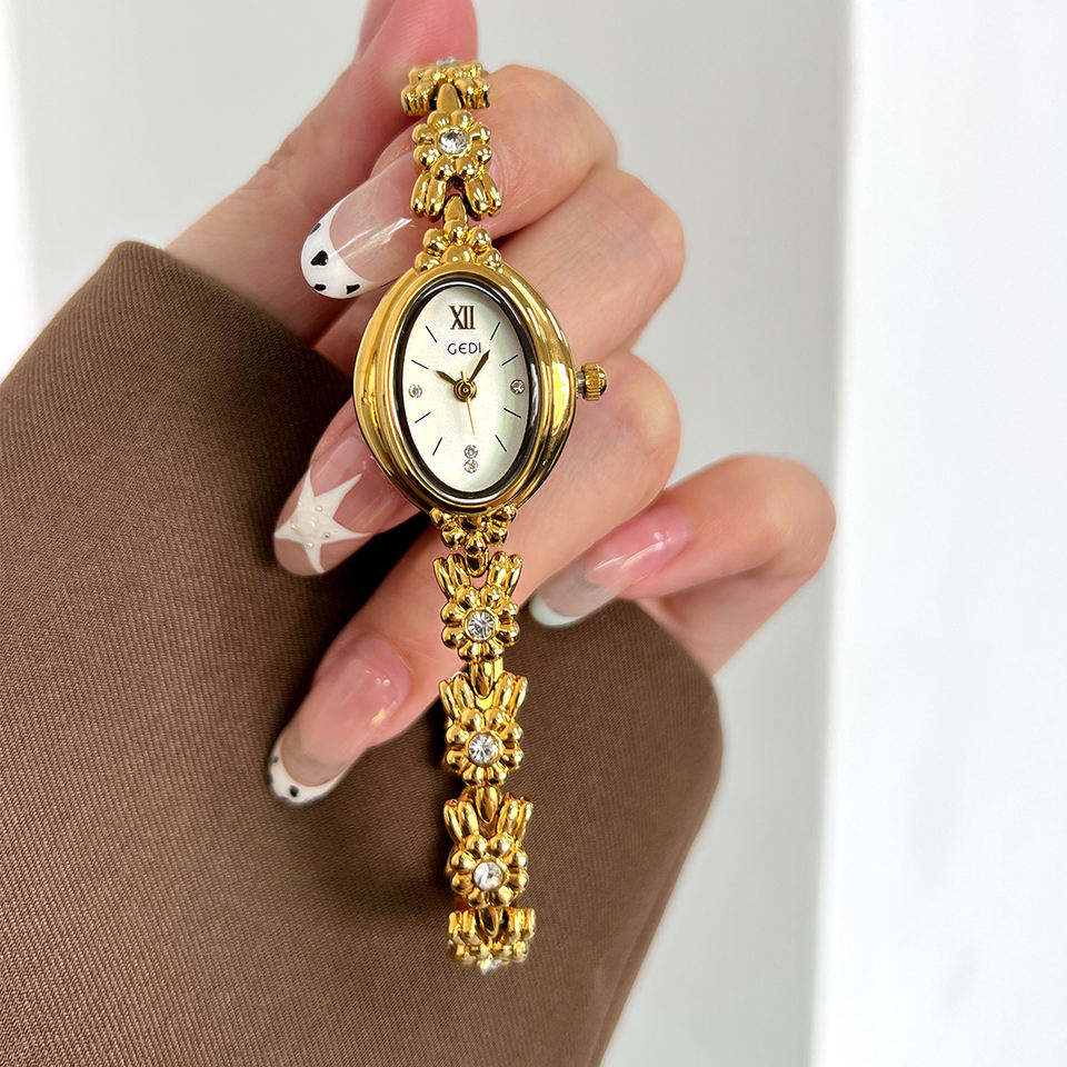 Vintage Flower Link Gold Women Watch | Fashion Quartz Wristwatch