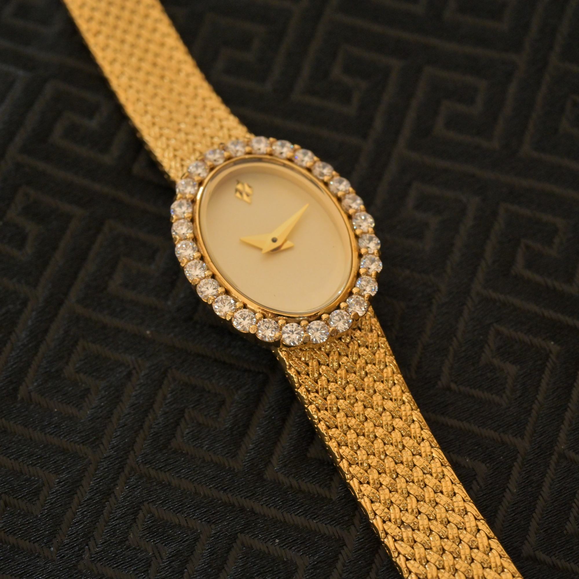 Vintage Oval Watch Japan Quartz Women Dress Wristwatch - Image 3